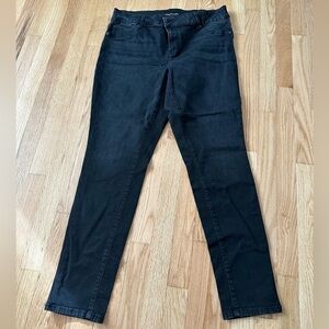 Maurices black skinny jean